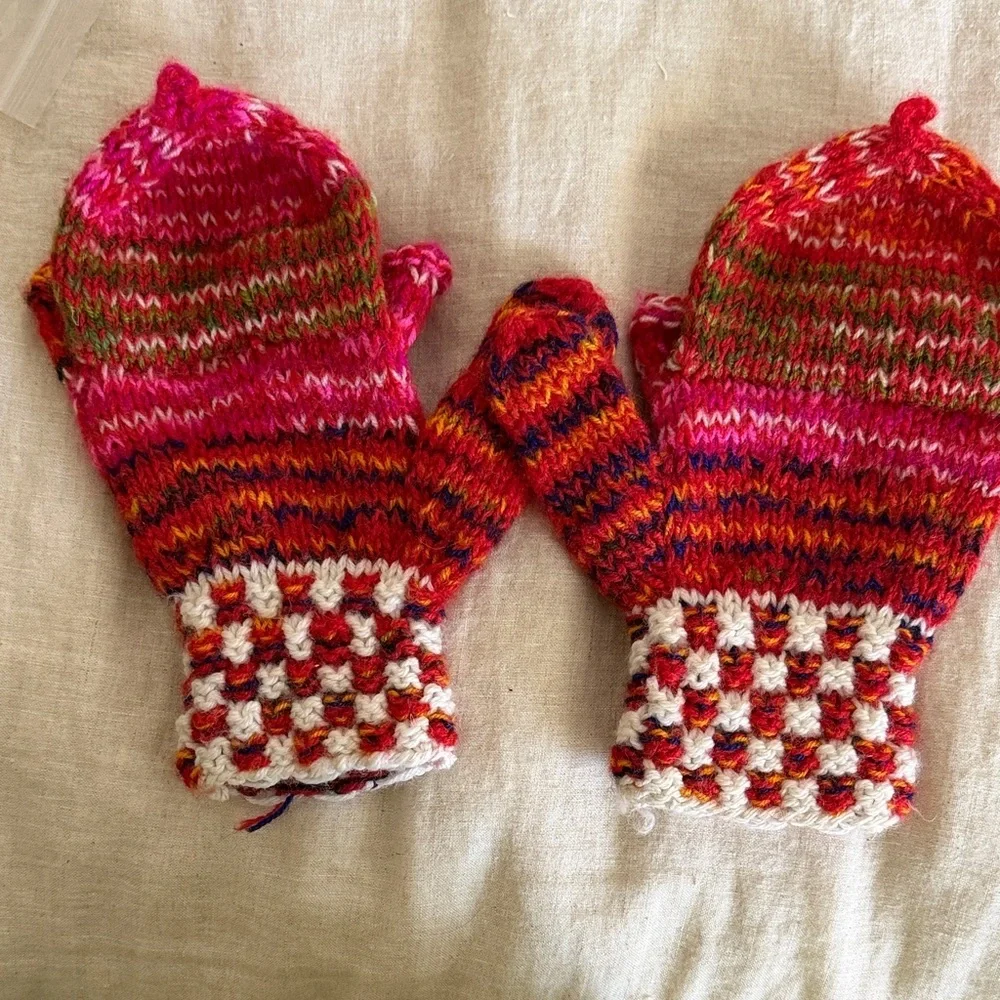 ❤️3 for $15!❤️  Peruvian Knit Fingerless Gloves